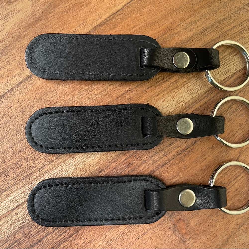 Brown Leather Keychains Quantity Set of 3 🗝️